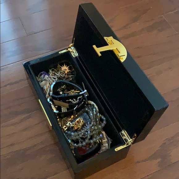 C Wonder Monogram Jewelry Box - Picture 4 of 6